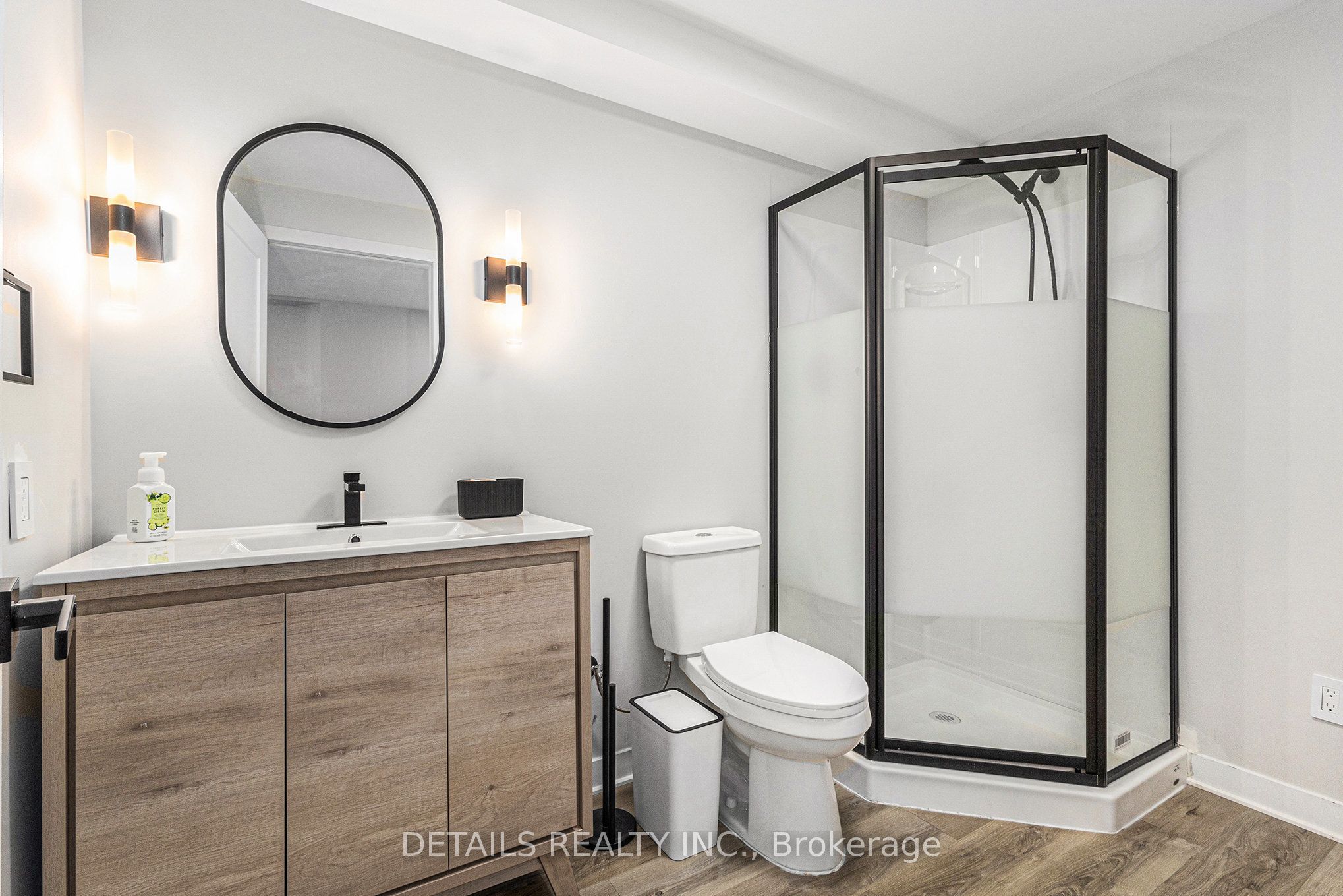 480 Famille Laporte Avenue, Orleans - Cumberland and Area 1110 - Camelot