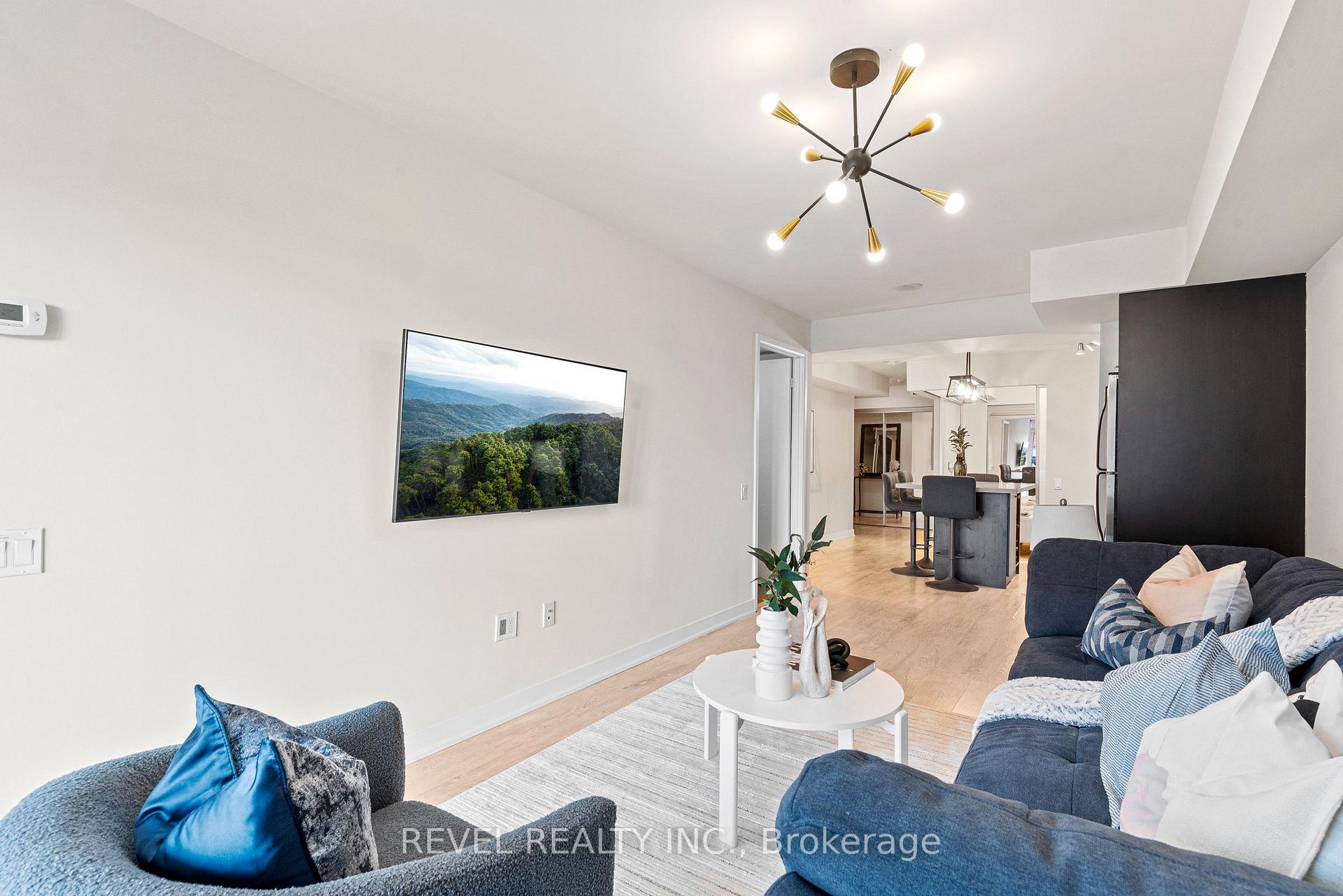 2 Bedrooms Condo at 78 Tecumseth, Toronto For sale