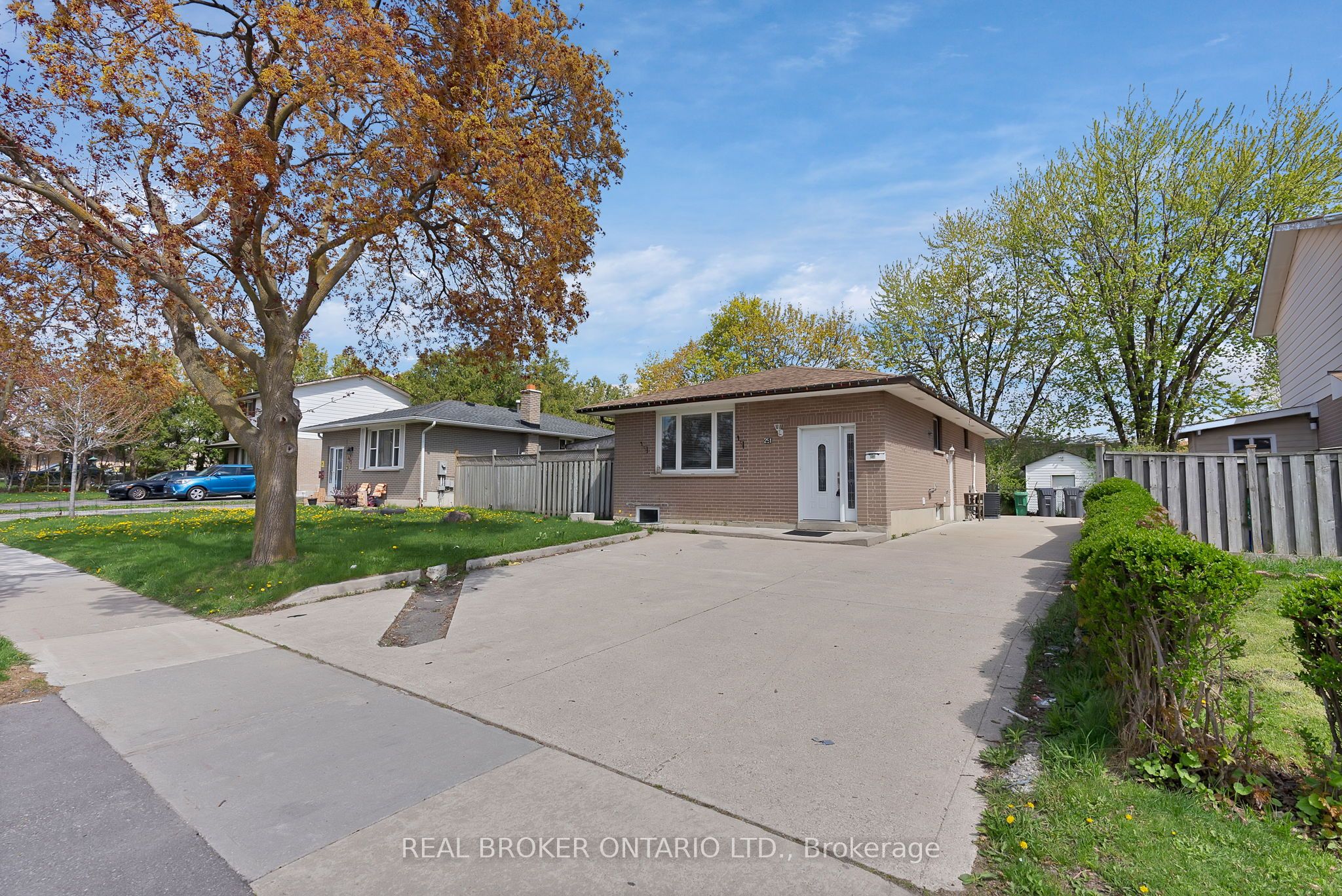 251 Vodden Street E, #Main Fl
