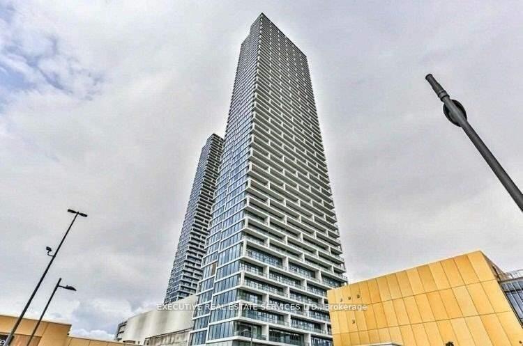 3 Bedrooms Condo at 5 Buttermill, Vaughan For sale