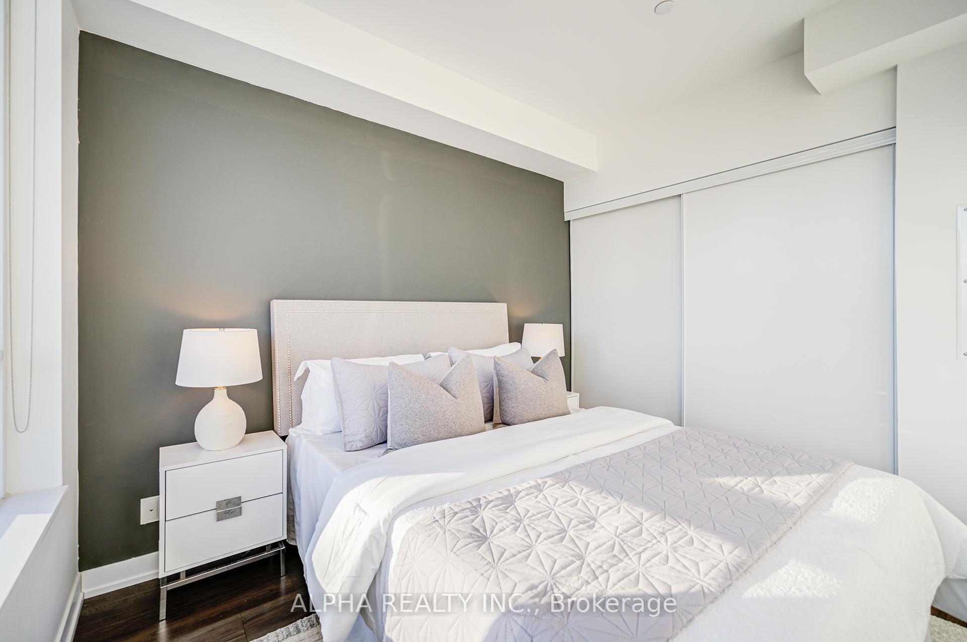 1 Bedroom Condo at 365 Church, Toronto For sale