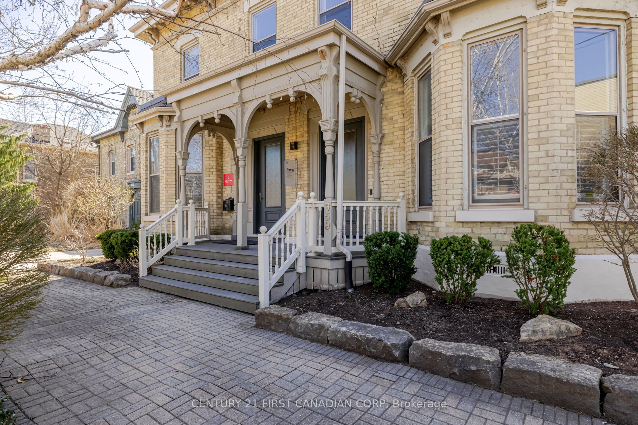 359 Princess Avenue