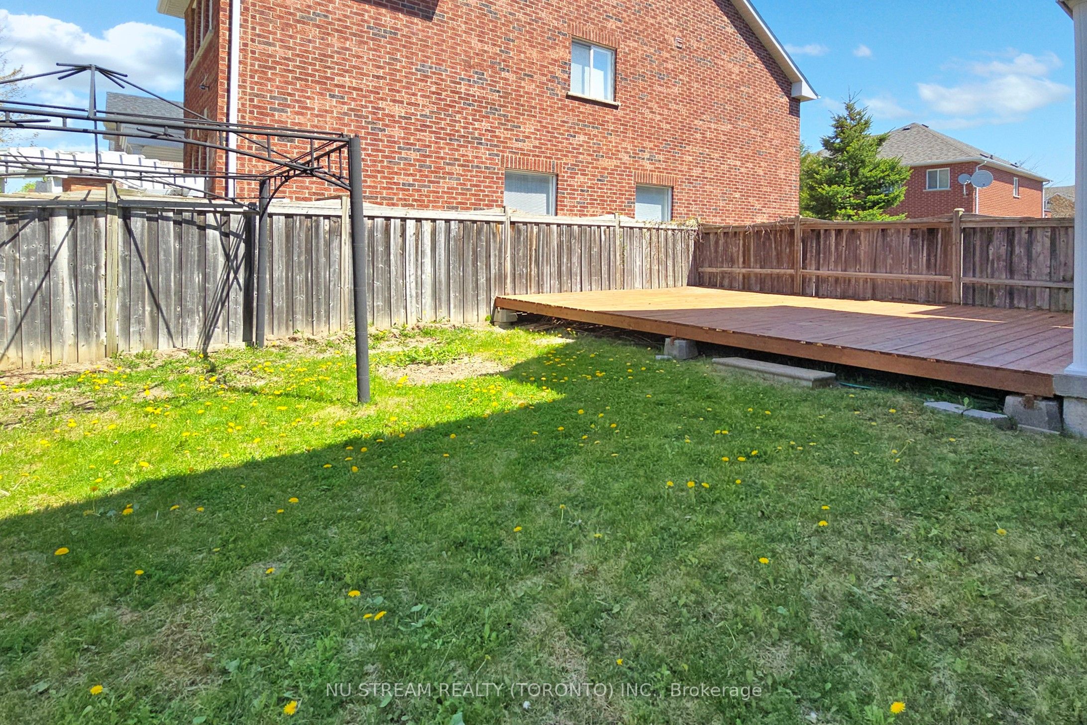 112 Gable Avenue