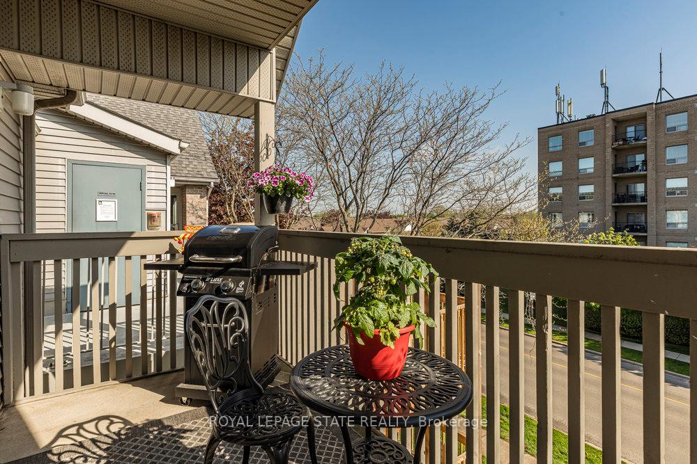 1 Bedroom Condo at 2010 Cleaver, Burlington For sale