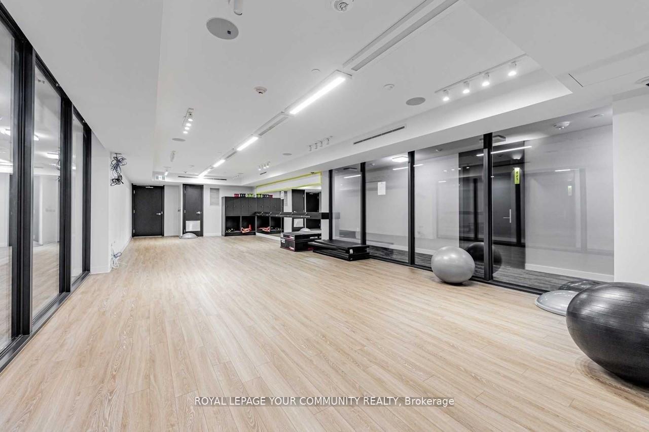 1 Bedroom Condo at 158 Front, Toronto For sale