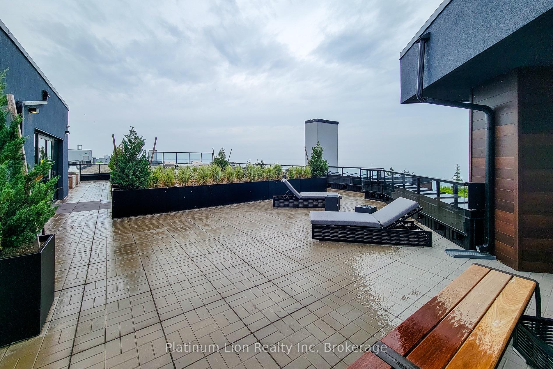 1 Bedroom Condo at 600 North Service, Hamilton For sale