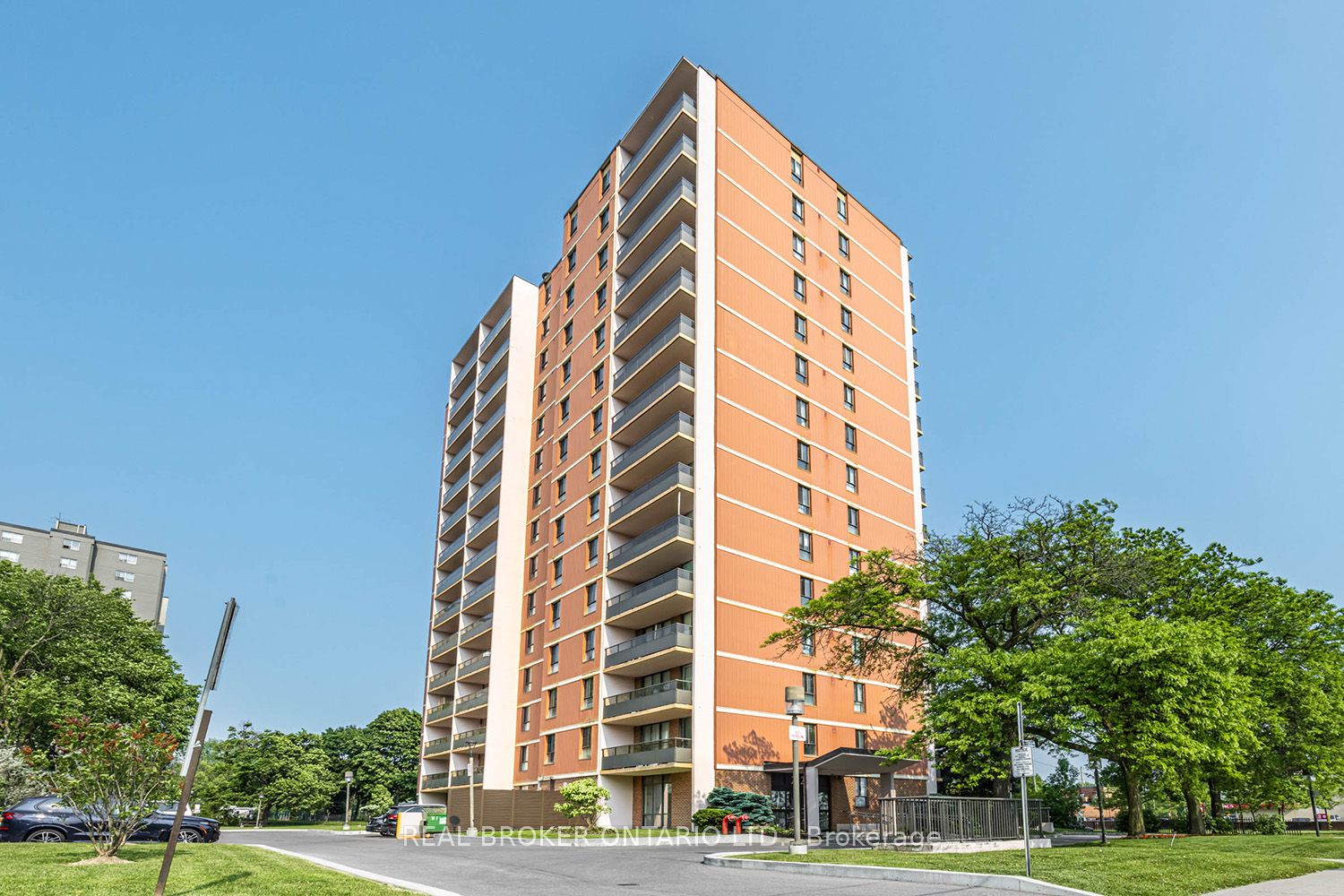 2721 Victoria Park Avenue, #506