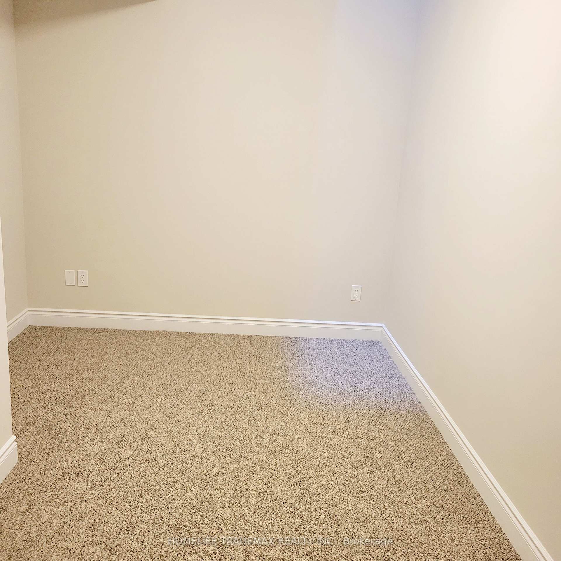 3 Bedrooms Condo at 15 Lunar, Mississauga For sale