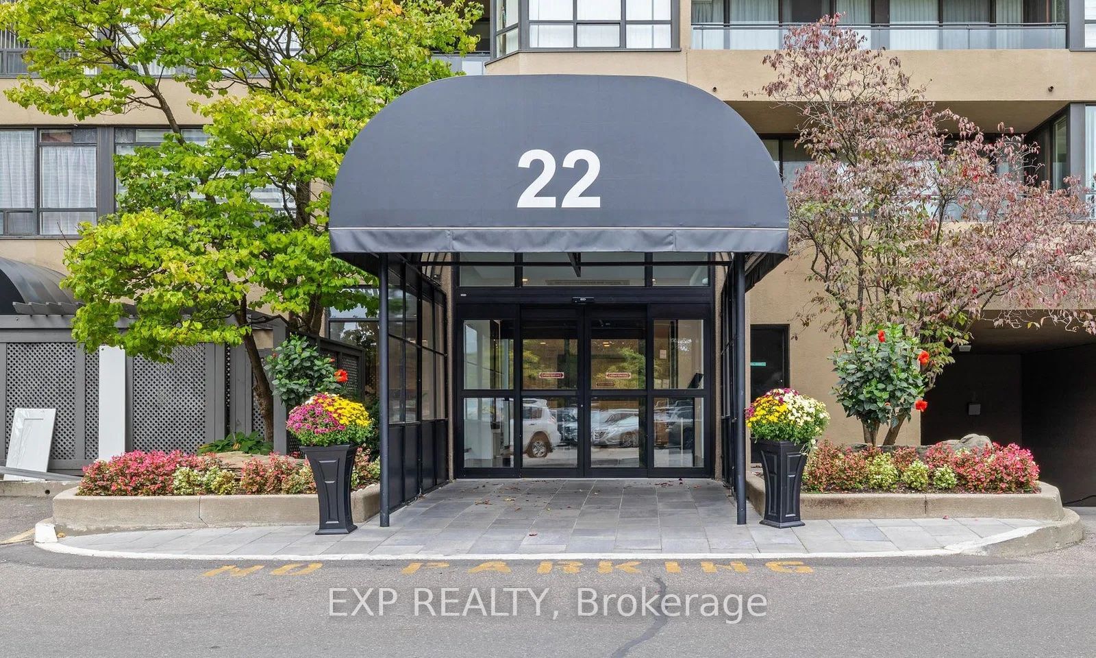 22 Clarissa Drive, #306