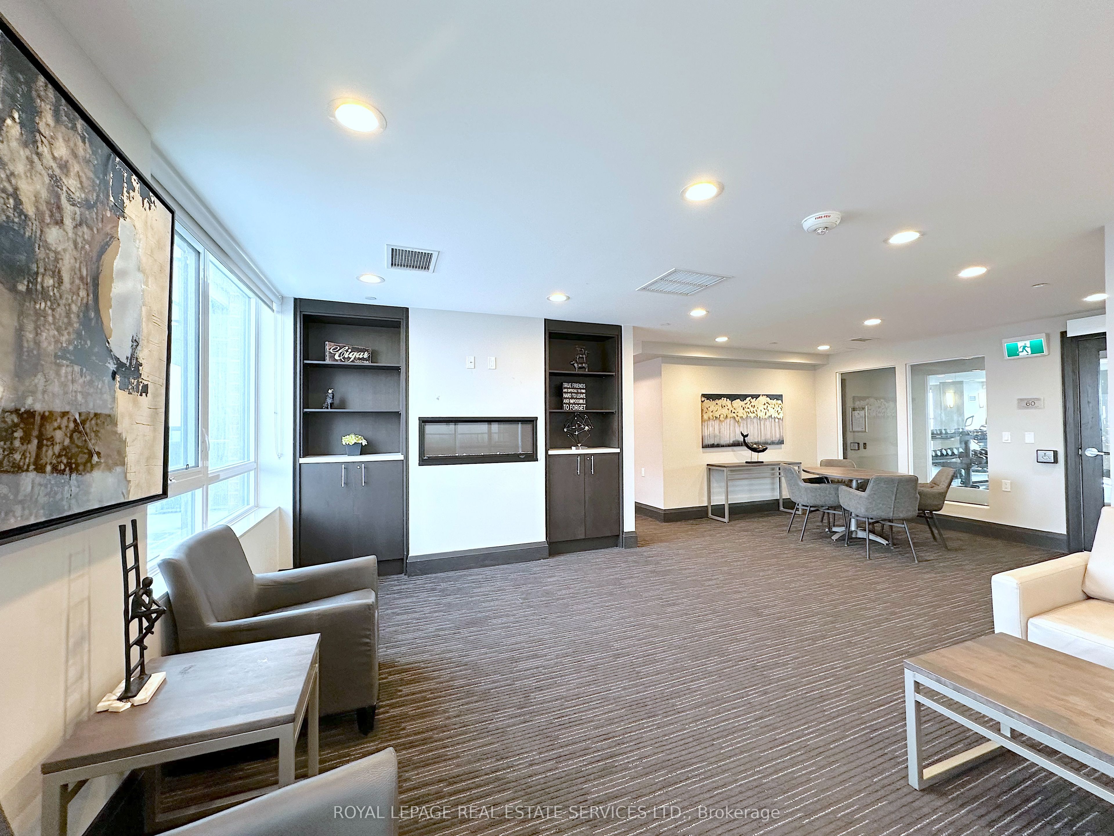 420 Harwood Avenue S, #604
