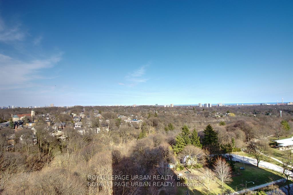 3 Bedrooms Co-op at 20 Avoca, Toronto For sale