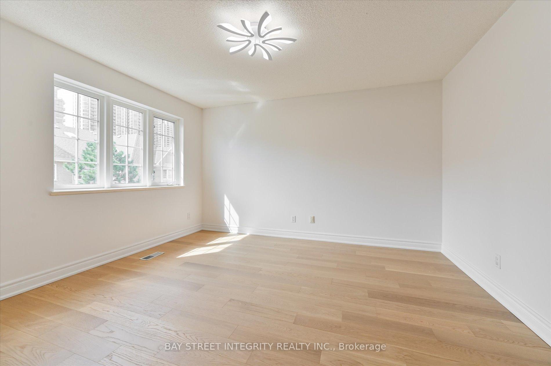 3 Bedrooms Condo at 506 Grandview, Toronto For sale