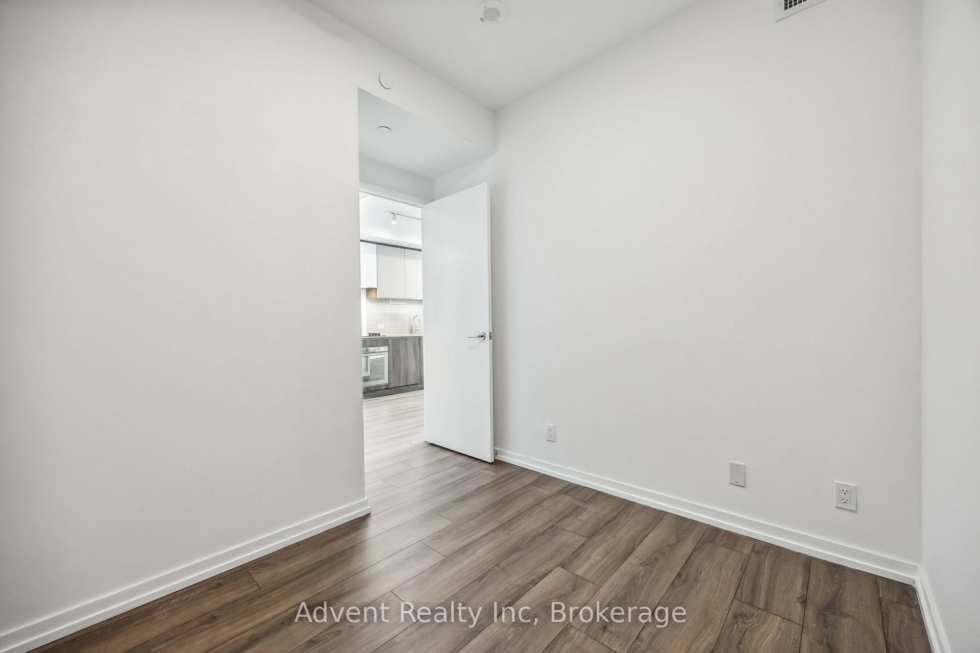 2 Bedrooms Condo at 7890 Jane,  Vaughan For sale