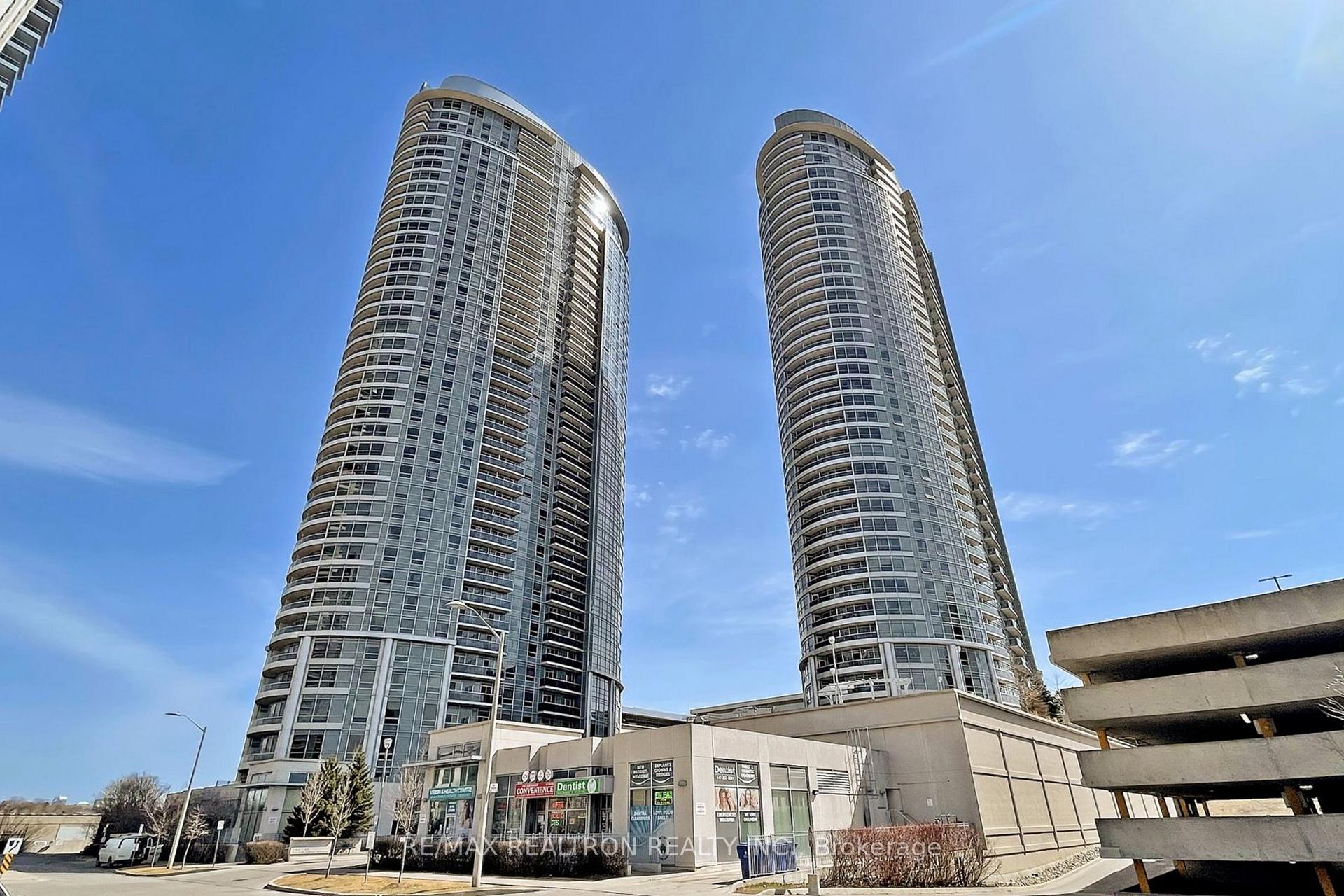 2 Bedrooms Condo at 125 Village Green, Toronto For sale