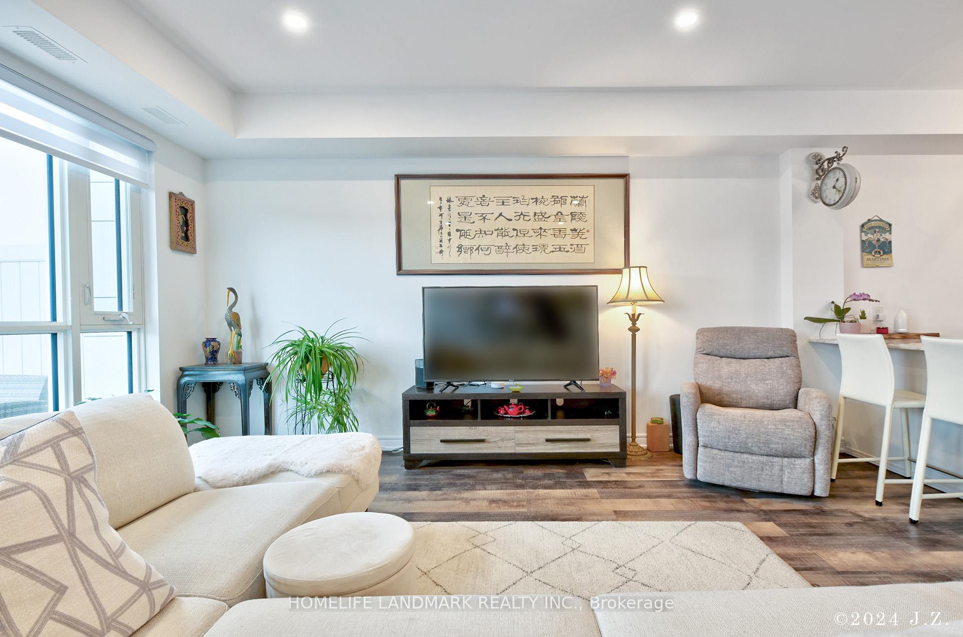 2 Bedrooms Condo at 2370 Khalsa,  Oakville For sale