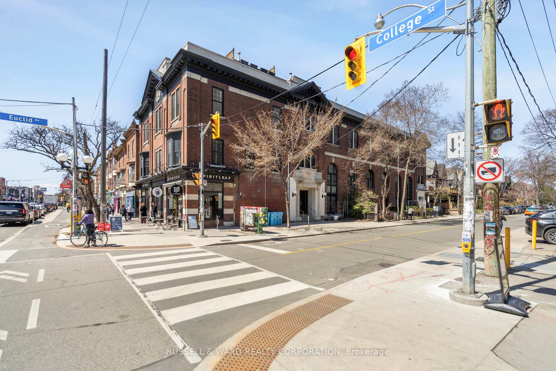 2 Bedrooms Condo at 394 Euclid,  Toronto For sale