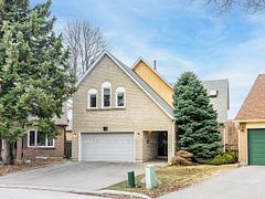 18 Finlayson Court W