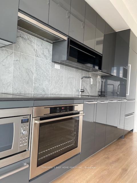 Condo at 117 Mcmahon, Toronto For sale