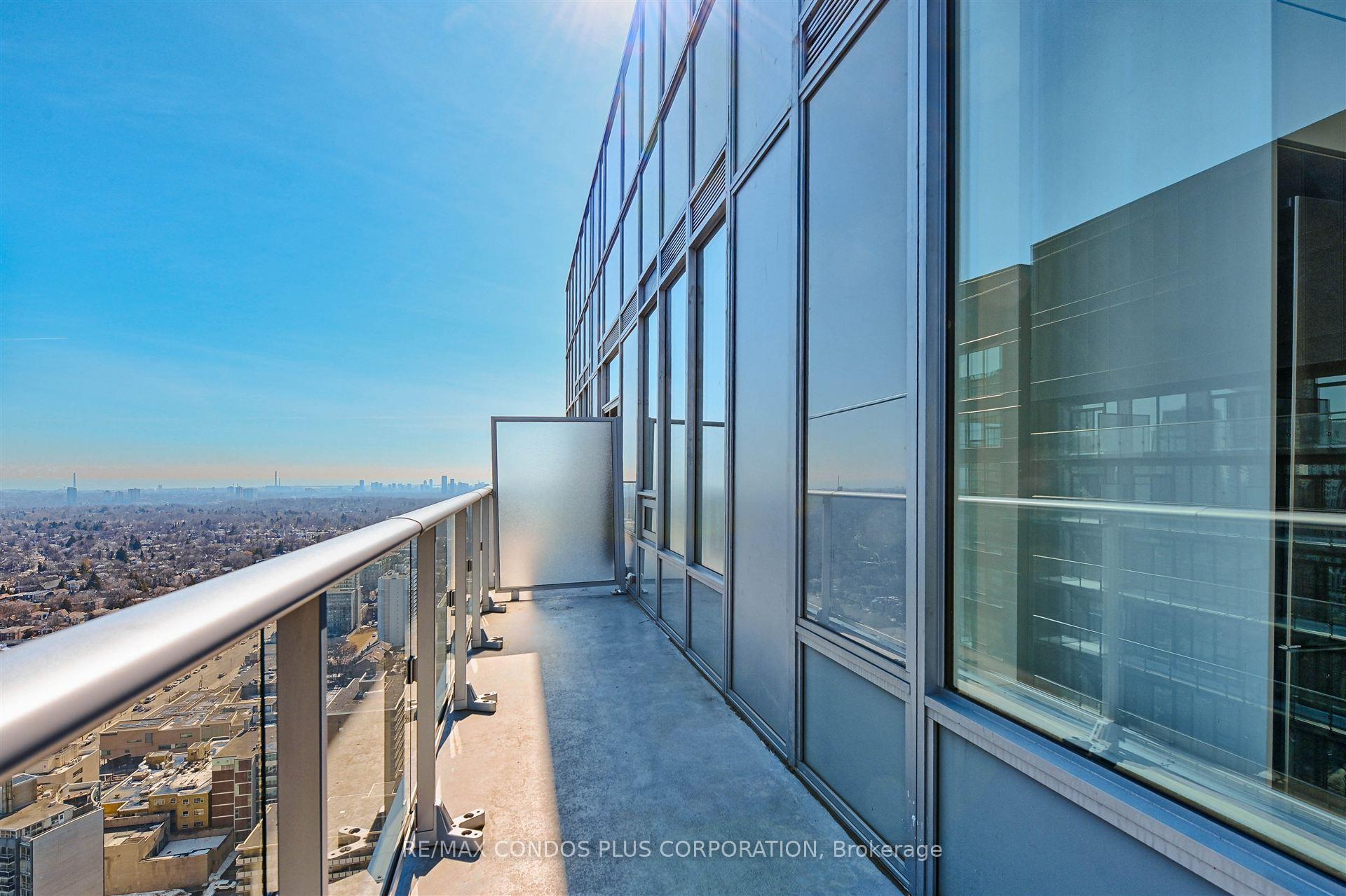 2 Bedrooms Condo at 195 Redpath, Toronto For sale