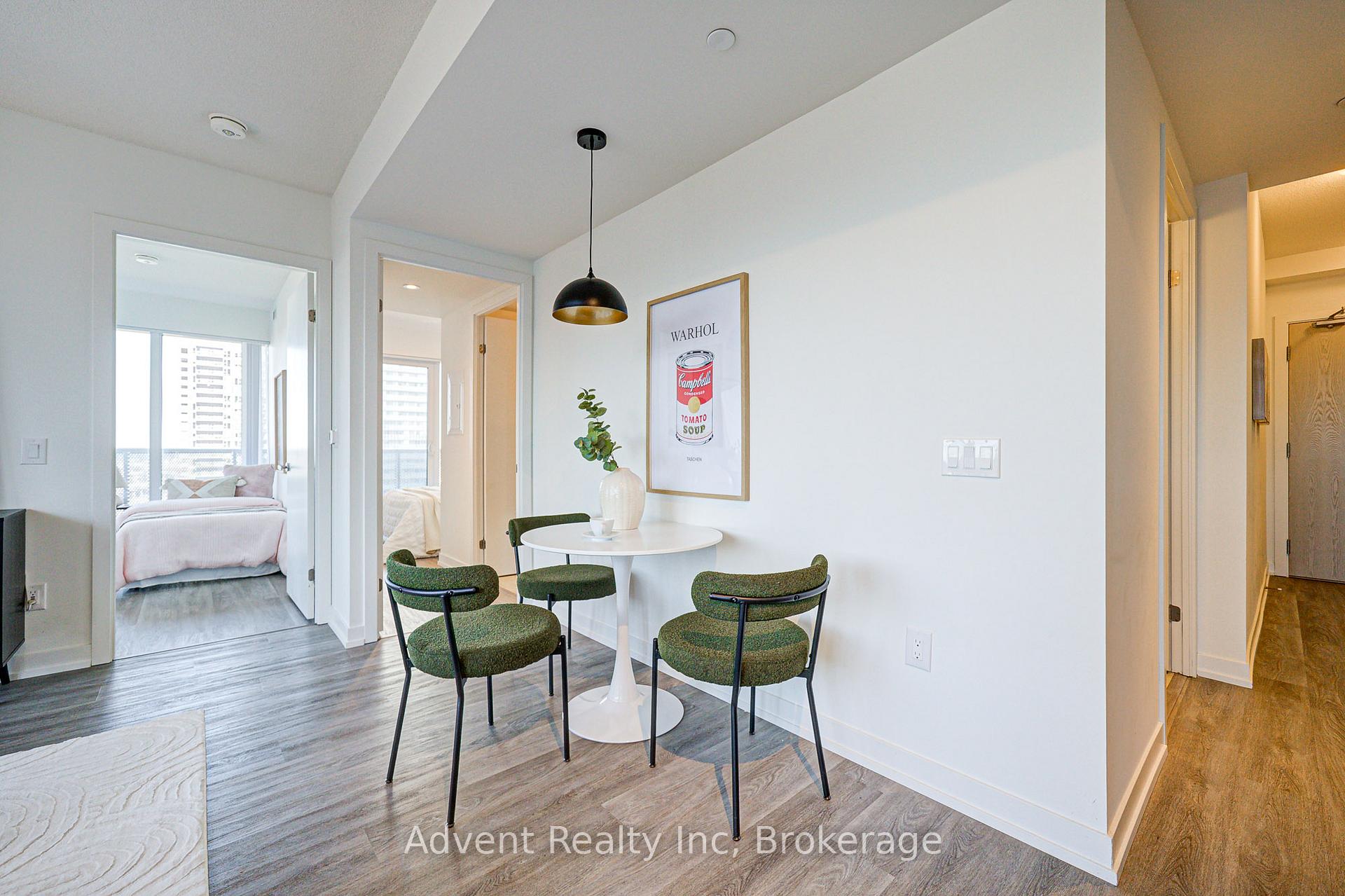 2 Bedrooms Condo at 55 Cooper,  Toronto For sale
