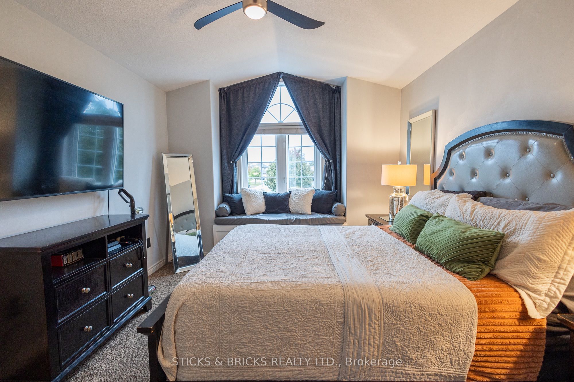 8378 Atack Court