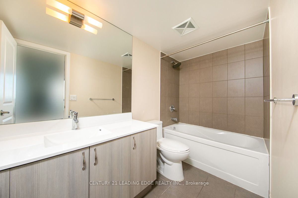 1235 Bayly Street, #901
