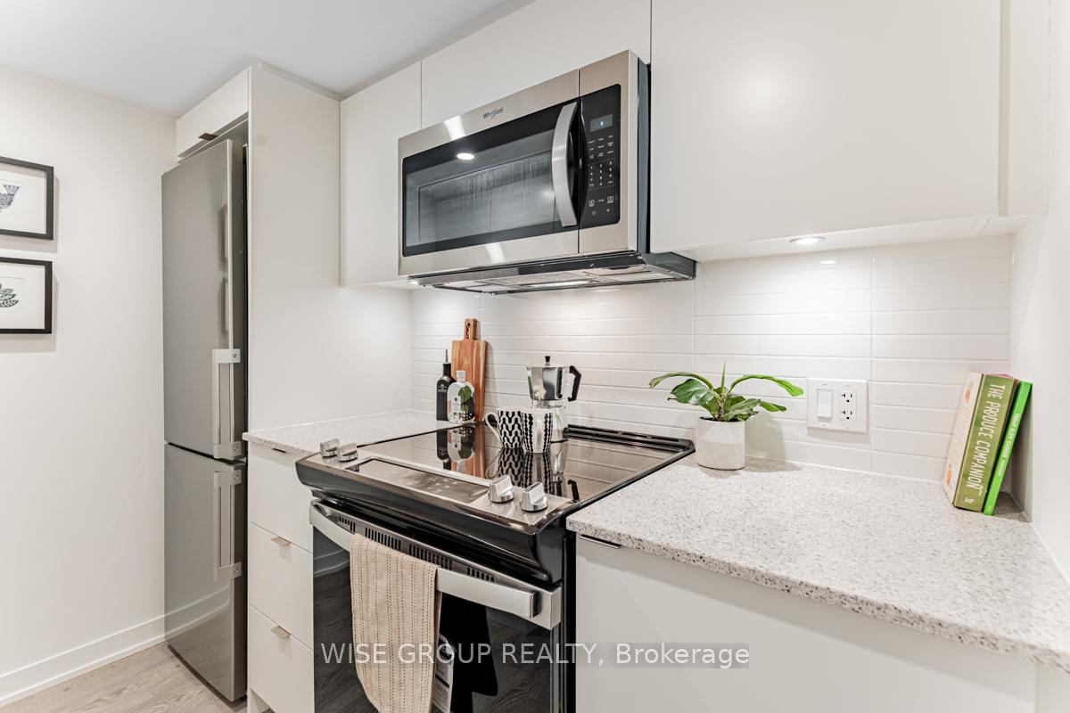 2 Bedrooms Condo at 500 Wilson,  Toronto For sale