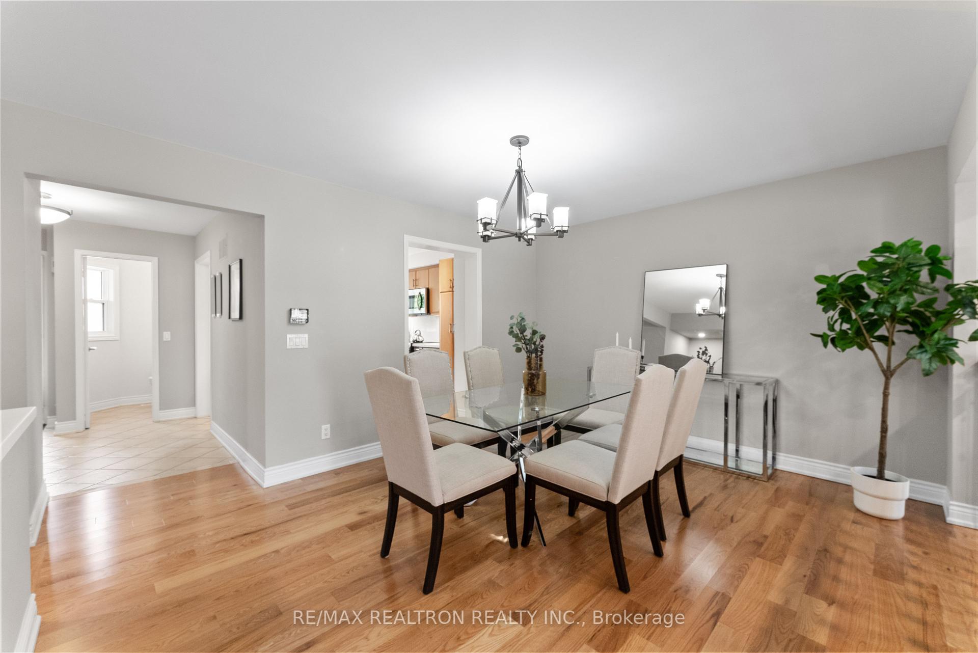 4 Bedrooms Condo at 316 Torresdale, Toronto For sale