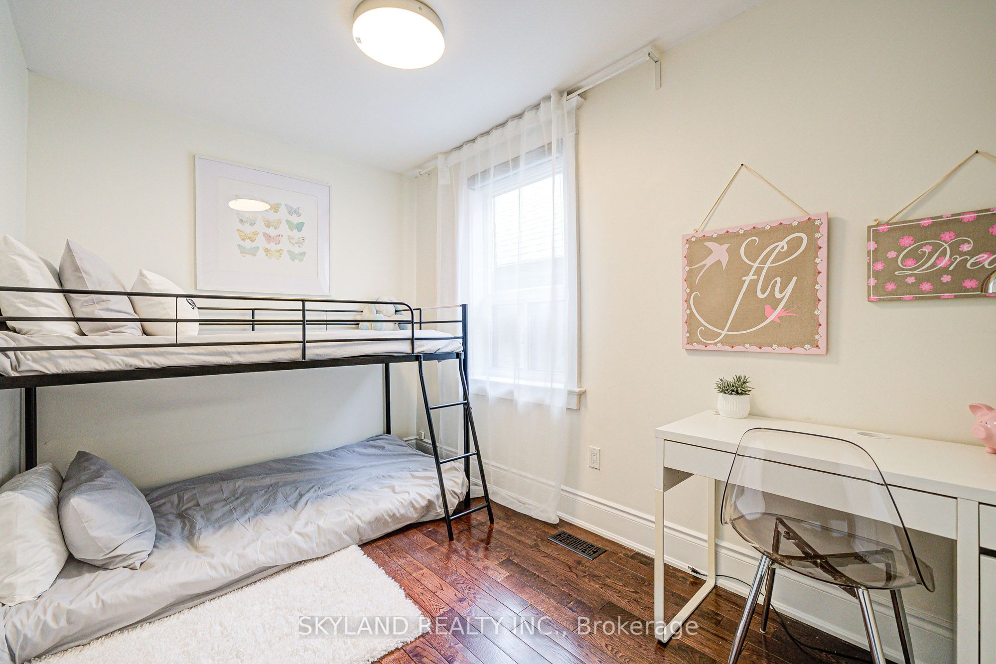77 Shanly Street