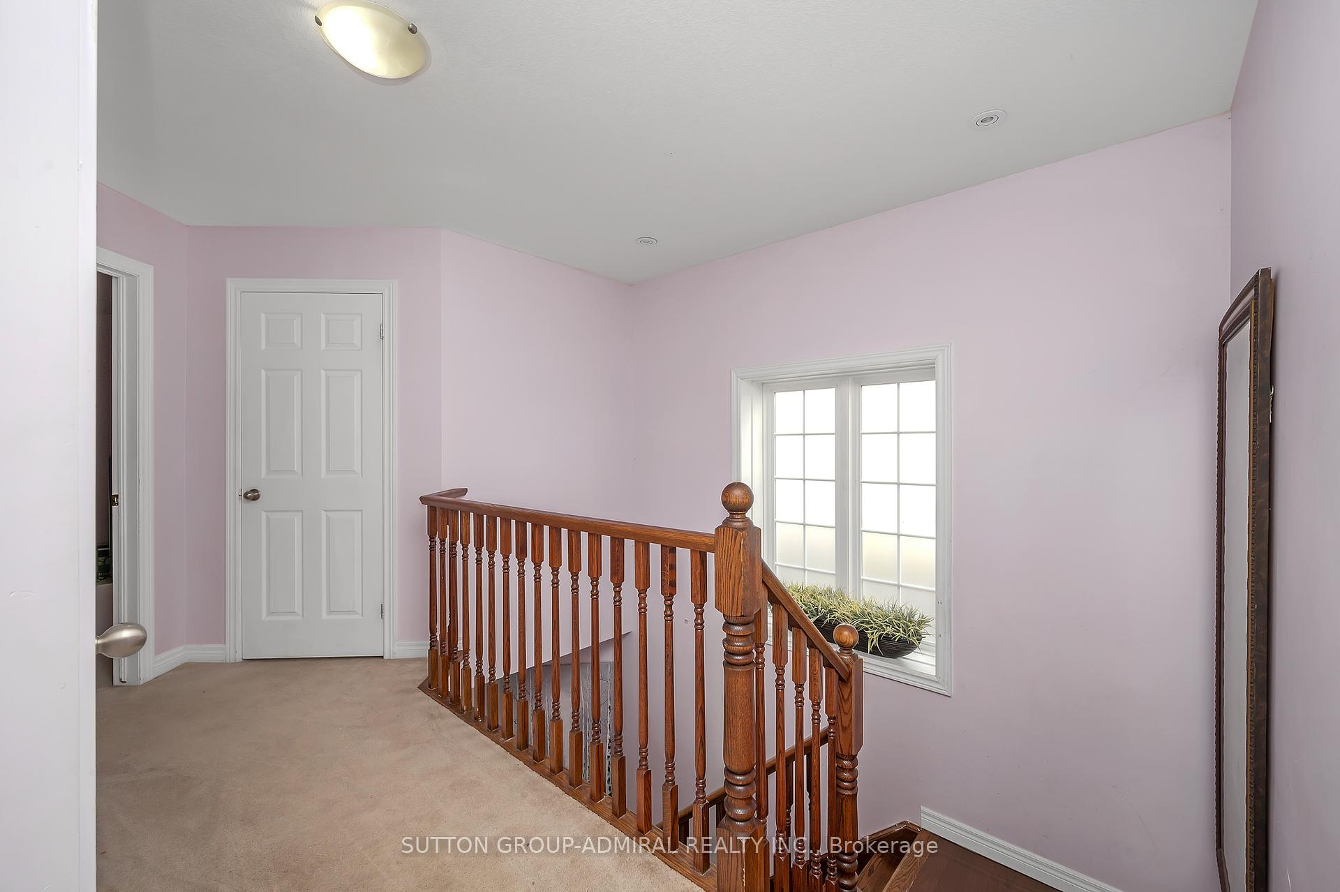 4 Bedrooms Condo at 6 Atessa,  Hamilton For sale