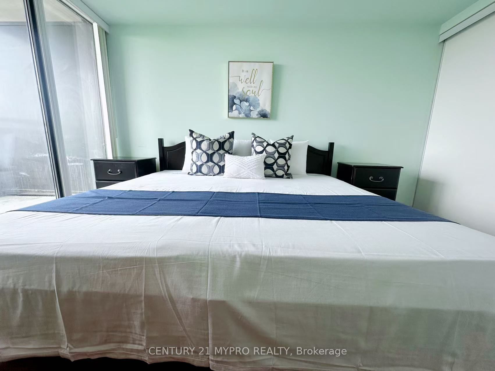 310 Red Maple Road, #315