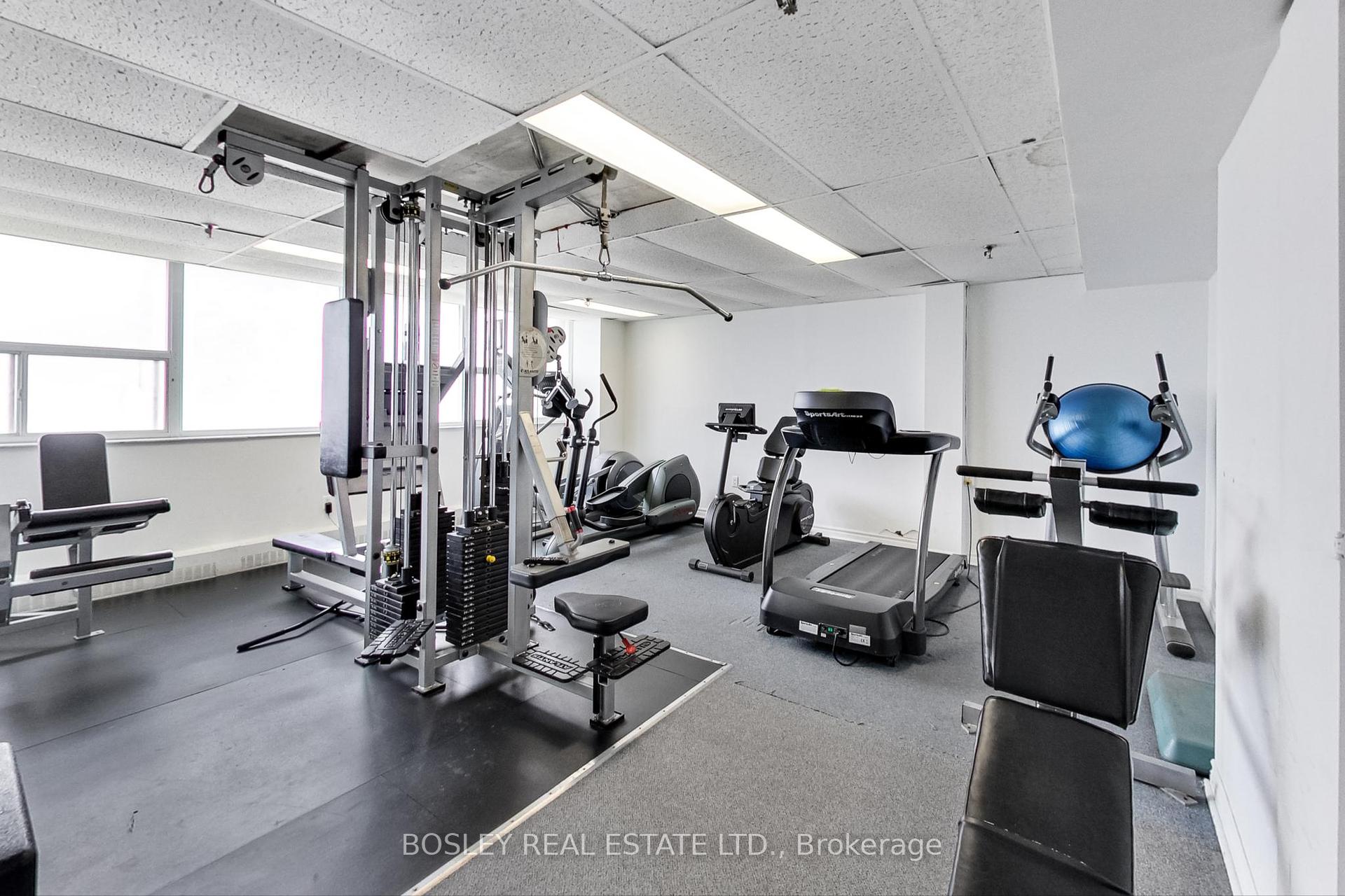2 Bedrooms Condo at 3501 Glen Erin,  Mississauga For sale