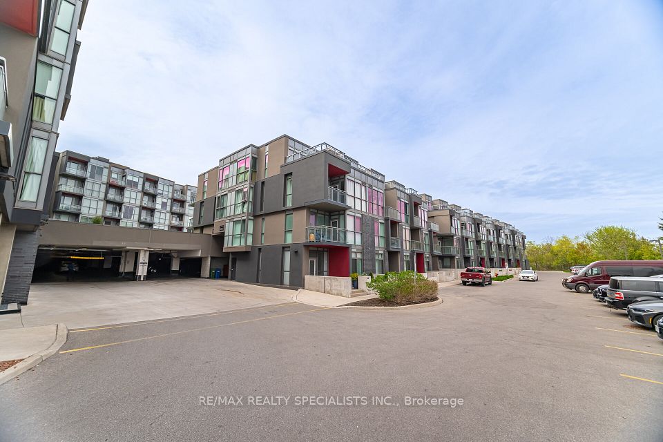 5260 Dundas