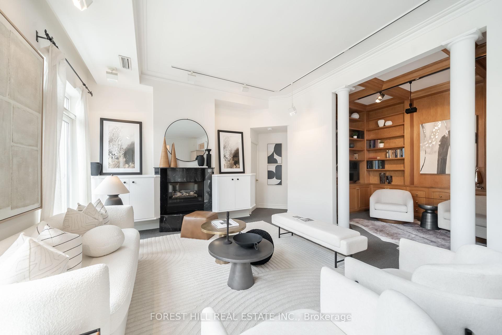 3 Bedrooms Condo at 1 Balmoral, Toronto For sale