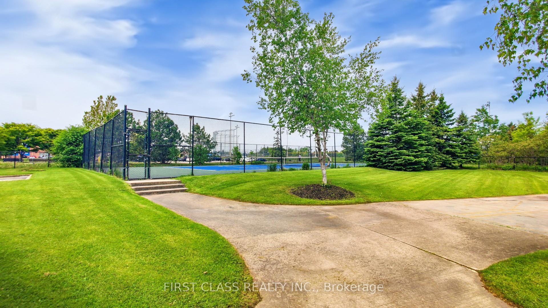 2 Bedrooms Condo at 2585 Erin Centre, Mississauga For sale