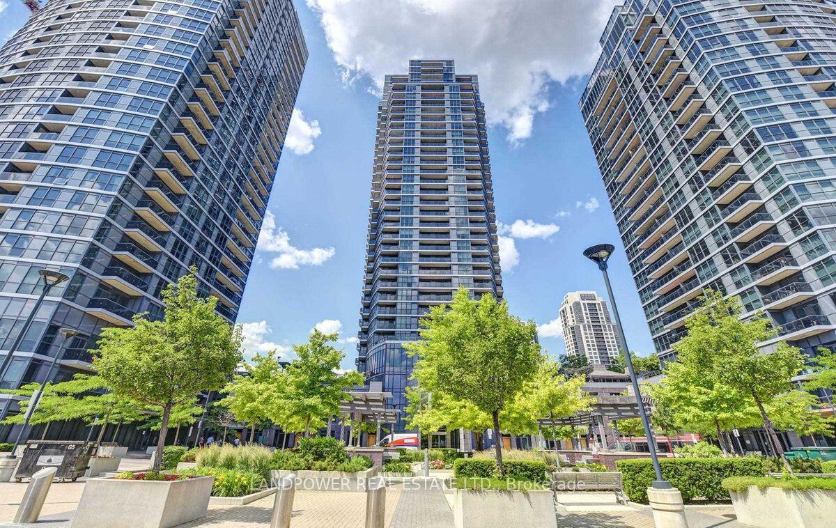 1 Bedroom Condo at 5 Valhalla Inn, Toronto For sale