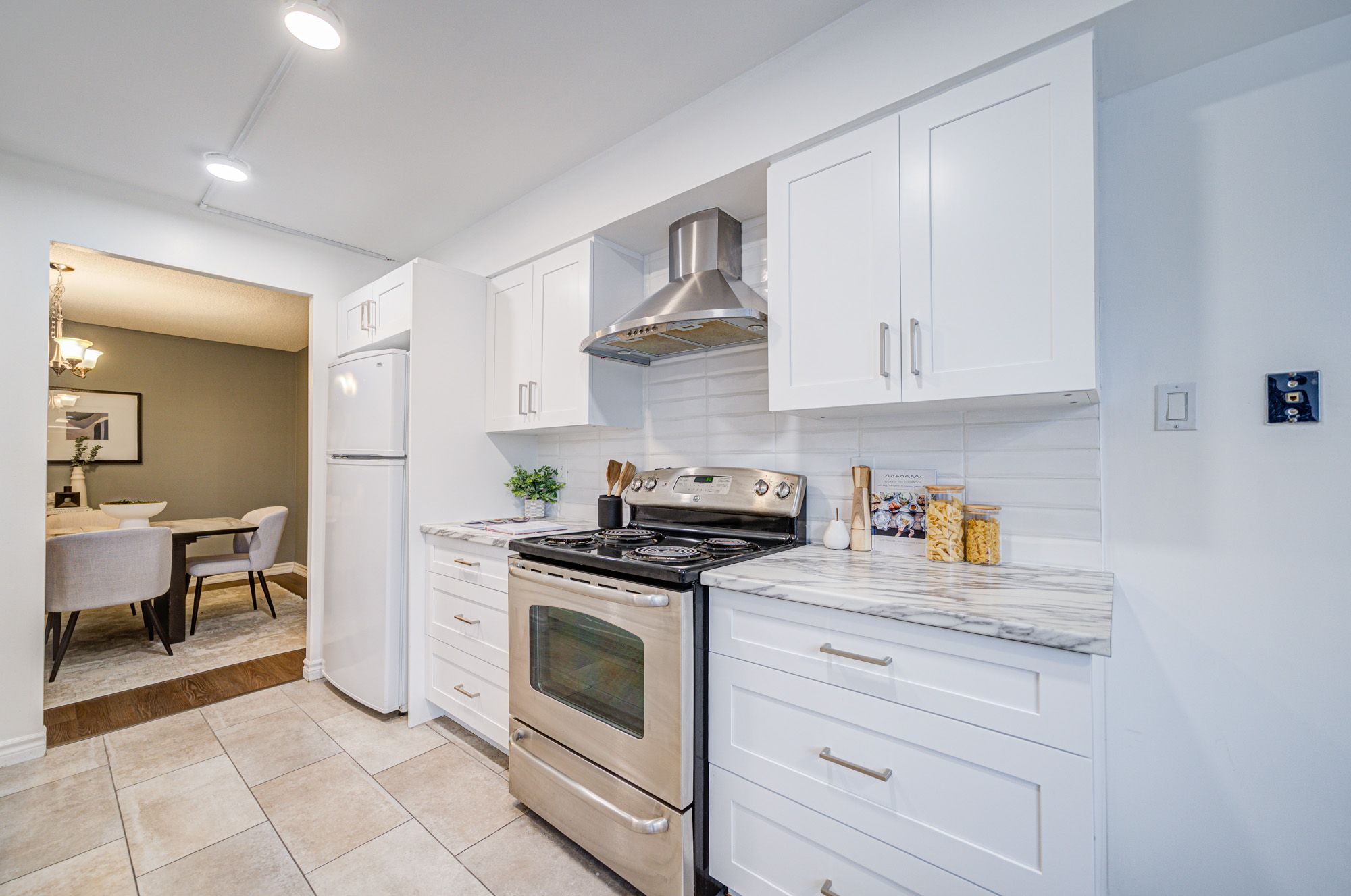 120 Promenade Circle 212