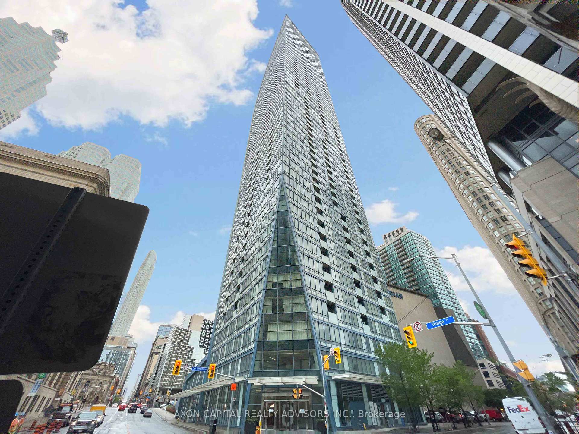 3 Bedrooms Condo at 8 The Esplanade, Toronto For sale