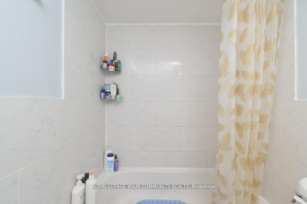 3 Bedrooms Condo at 1 Massey, Toronto For sale