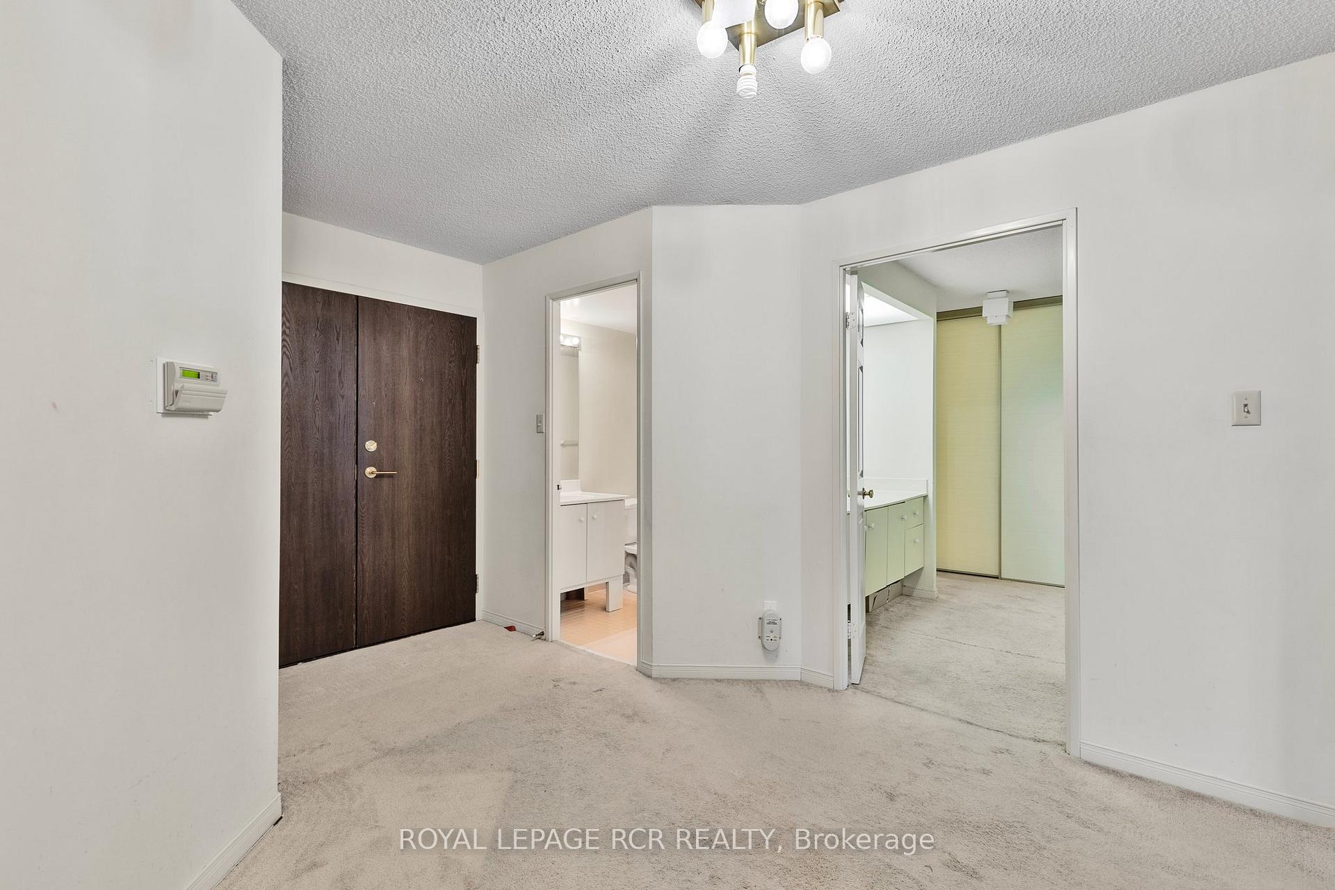 2 Bedrooms Condo at 195 St Patrick, Toronto For sale