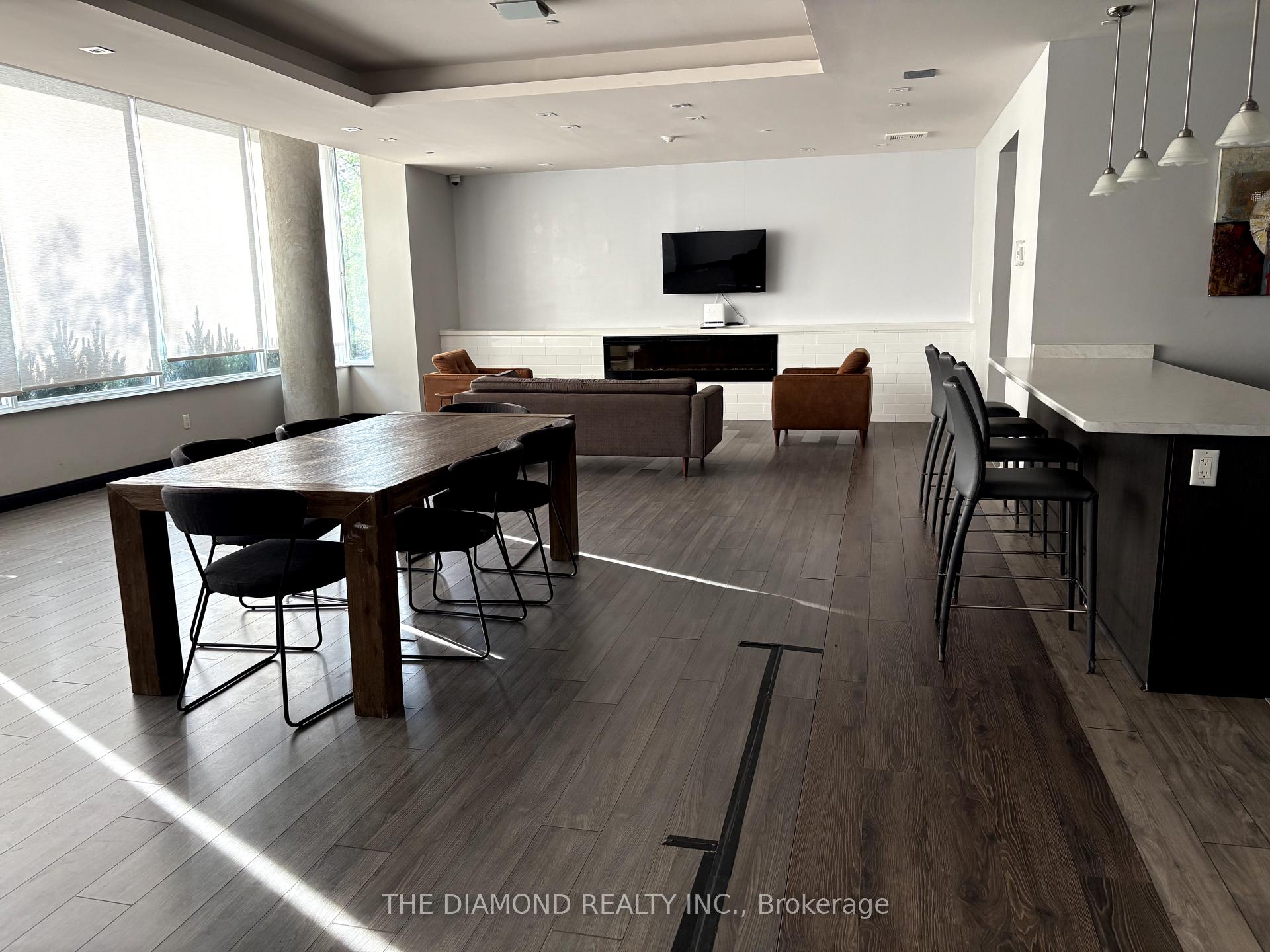 2 Bedrooms Condo at 3560 St Clair, Toronto For sale