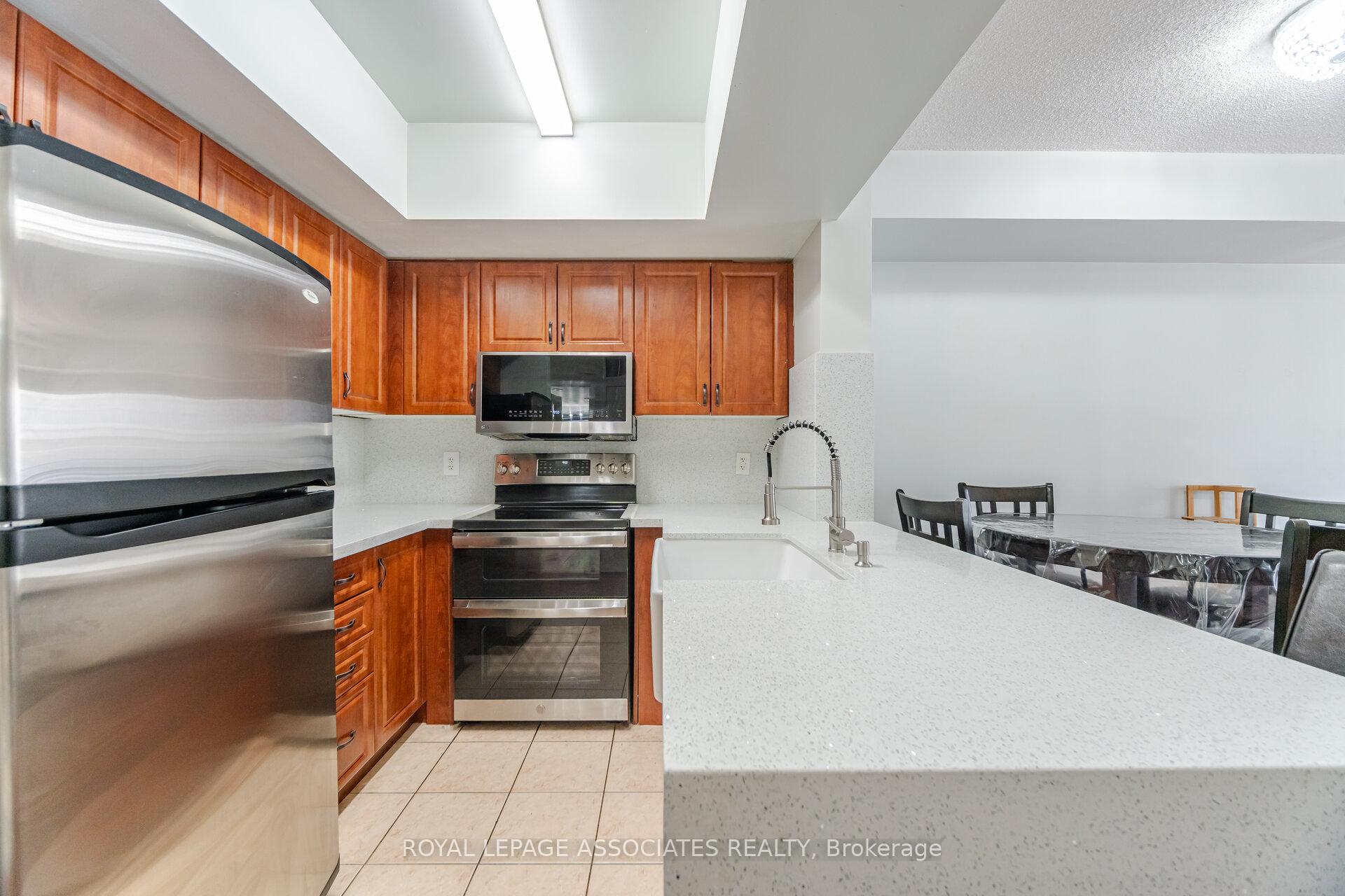 3 Bedrooms Condo at 3043 Finch, Toronto For sale