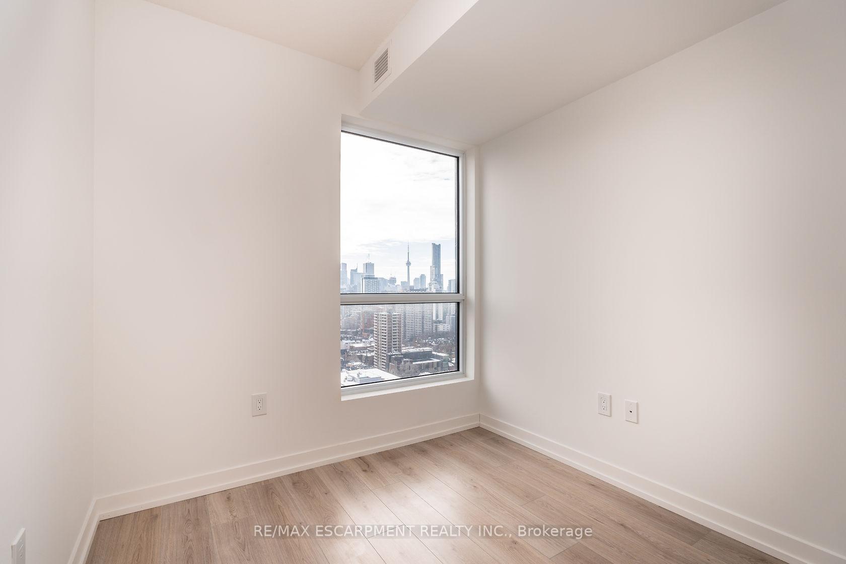 2 Bedrooms Condo at 395 Bloor, Toronto For sale