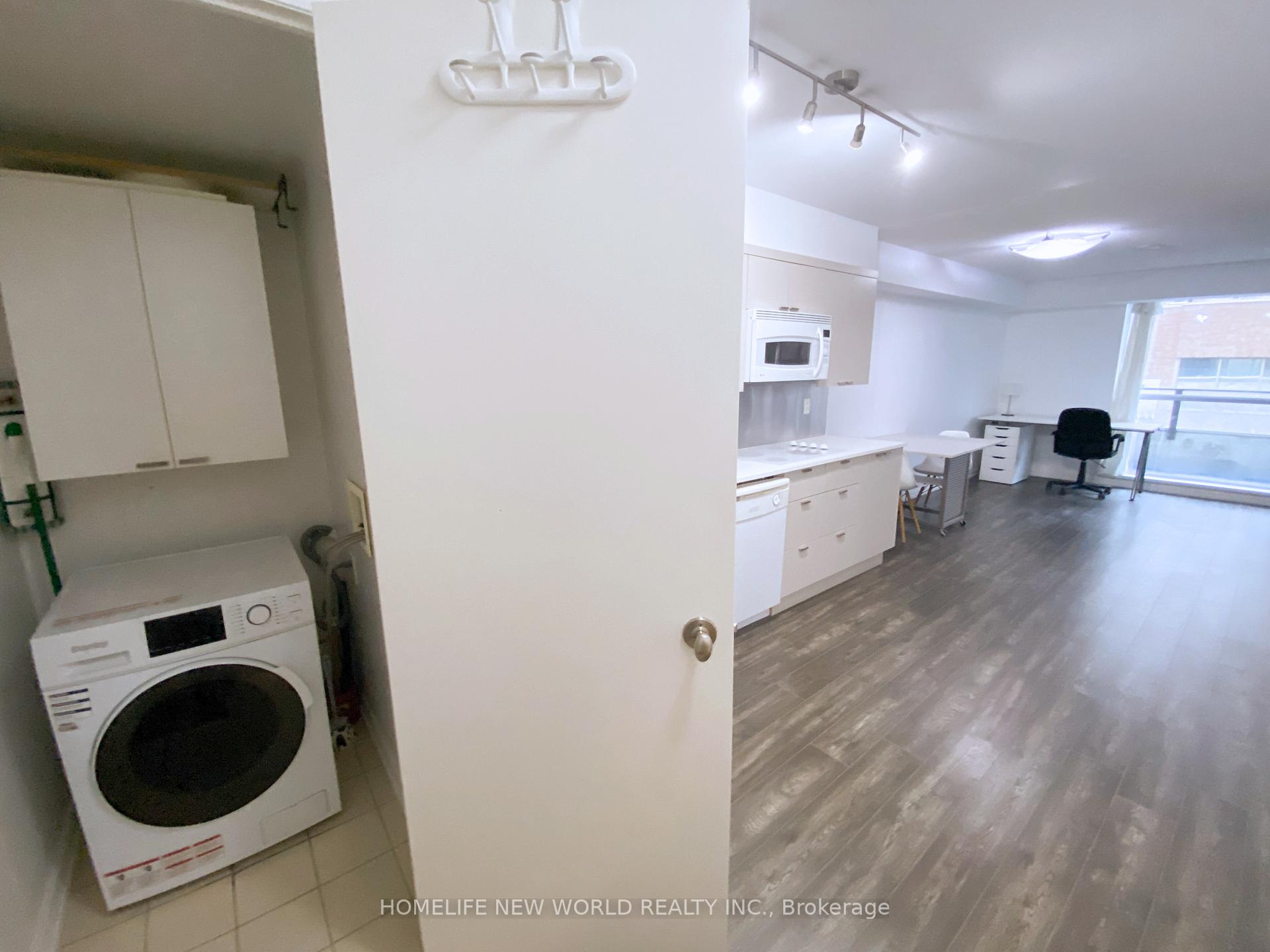 1 Bedroom Condo at 111 Elizabeth, Toronto For sale
