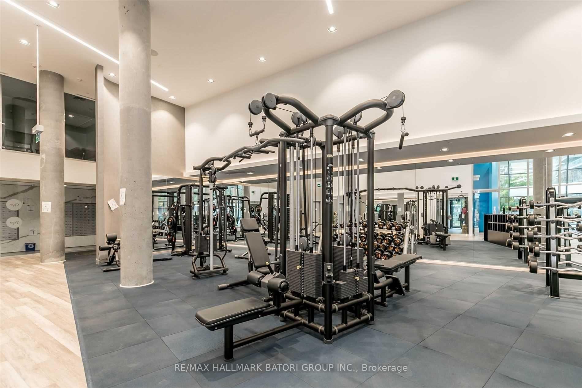 2 Bedrooms Condo at 161 Roehampton,  Toronto For sale