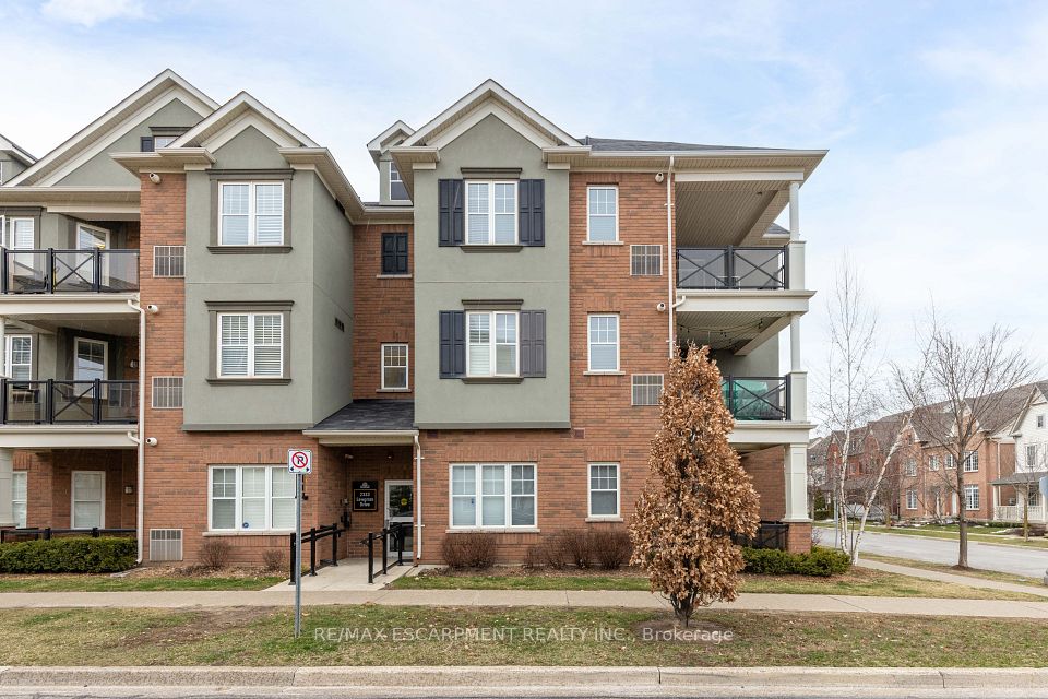 Property at #304 - 2333 Sawgrass Drive, Oakville, ON L6H 0L2