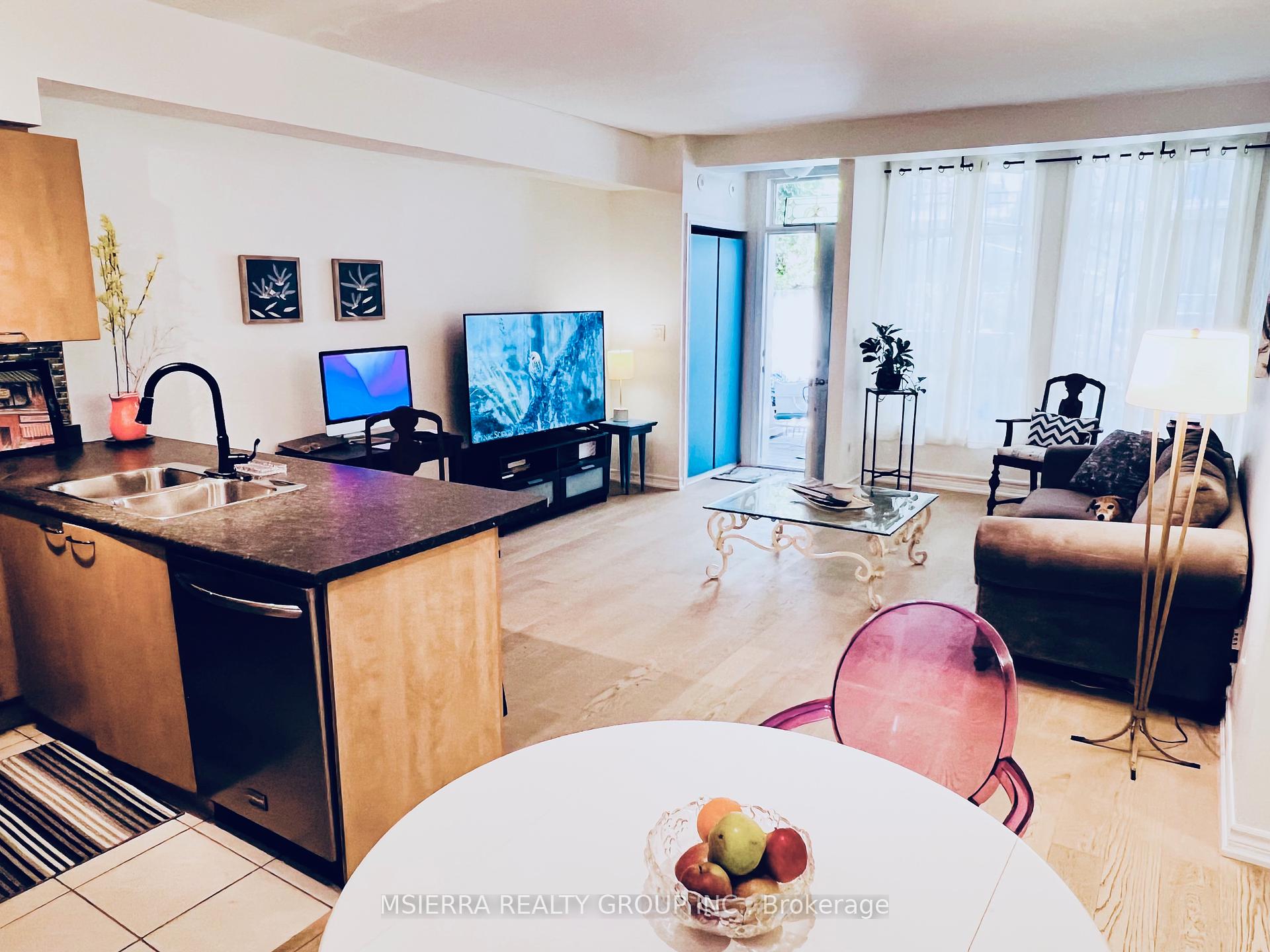 2 Bedrooms Condo at 65 Cranborne, Toronto For sale
