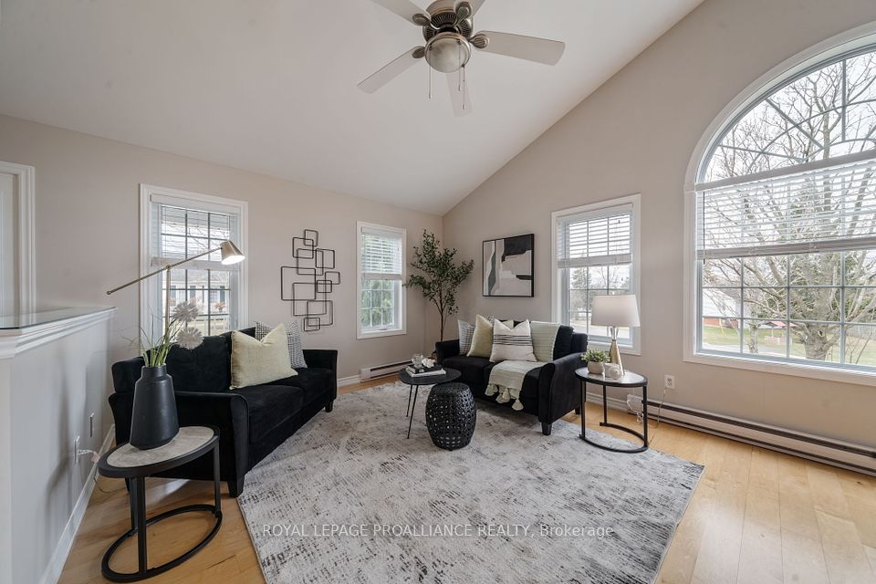 325 Densmore