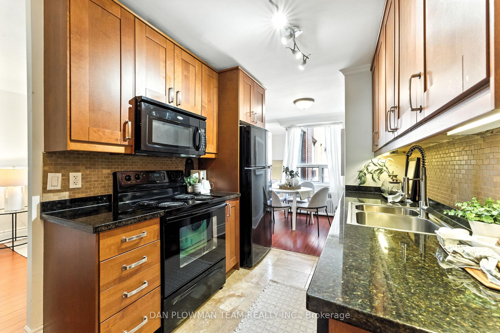 1 Bedroom Co-op at 2550 Bathurst, Toronto For sale