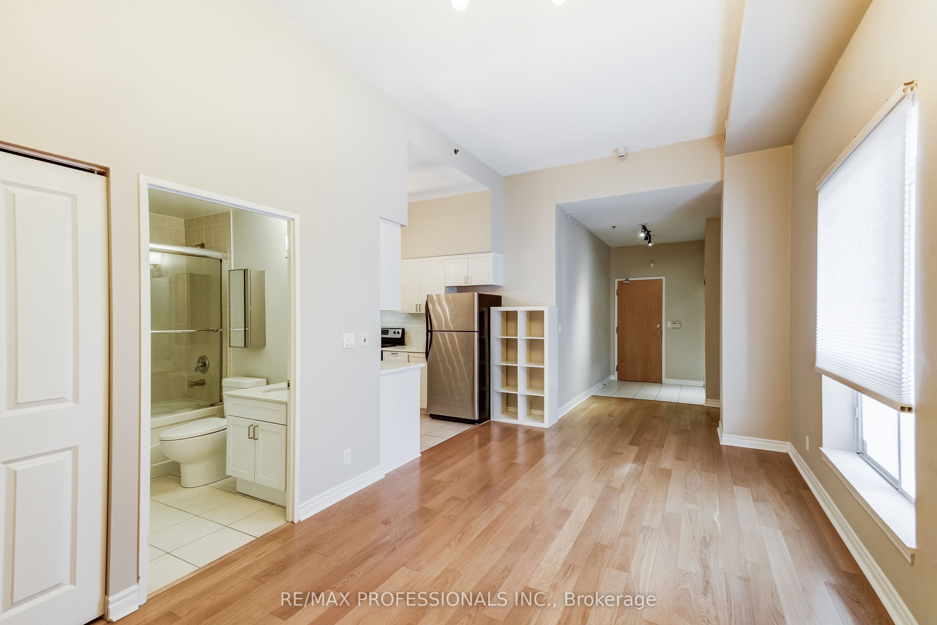 11 Christie Street, #103